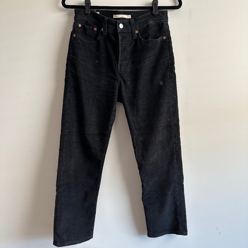 Levi's Wedgie Straight Corduroys